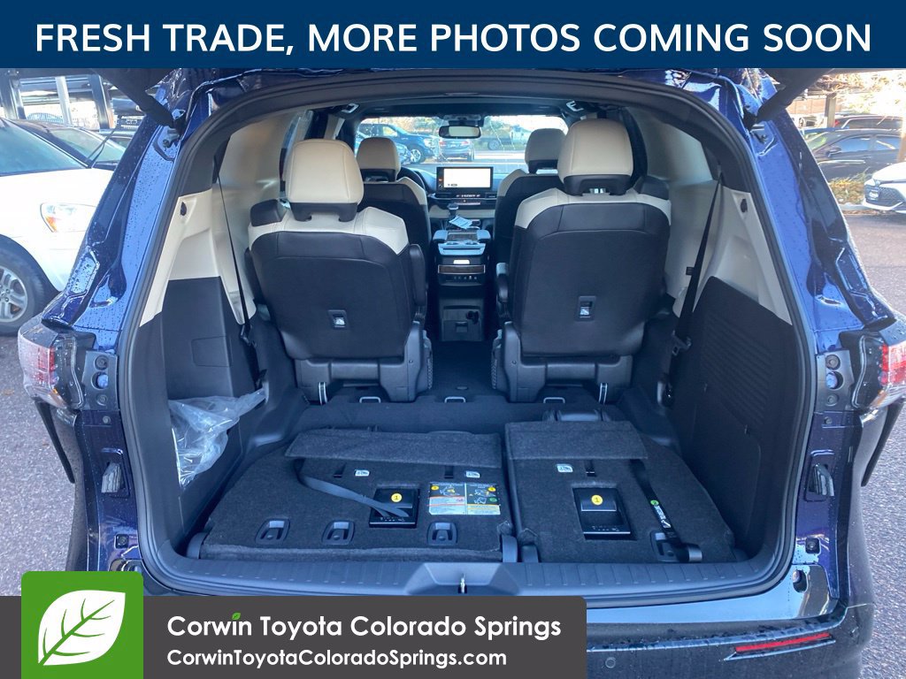 Used 2026 Toyota Sienna Platinum AWD/4WD image 12