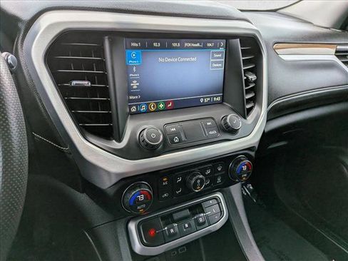 Used 2021 GMC Acadia SLE w/ Driver Convenience Package image 12