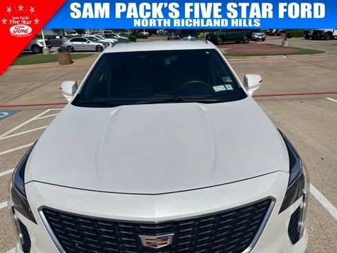 Used 2023 Cadillac XT4 Premium Luxury AWD/4WD image 2