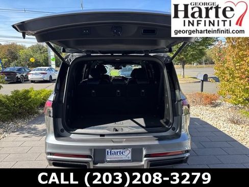 New 2026 INFINITI QX80 4WD image 10