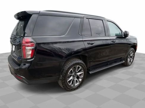 Used 2023 Chevrolet Tahoe Z71 w/ Luxury Package AWD/4WD image 2