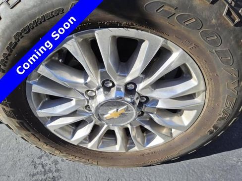 Used 2023 Chevrolet Silverado 3500 High Country image 16