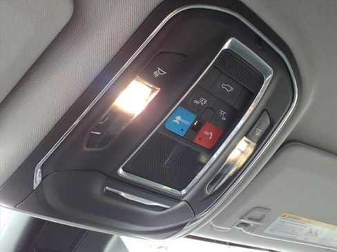 Used 2023 Jeep Grand Cherokee L Limited image 16