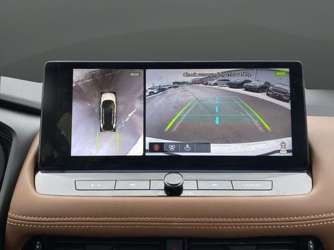 Used 2024 Nissan Rogue Platinum w/ Platinum Premium Package image 11