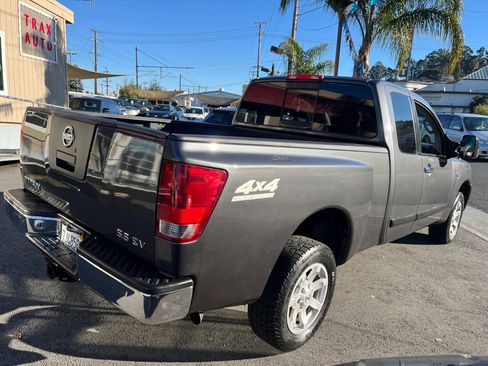 Used 2004 Nissan Titan SE w/ (Bed) Utility Bed Pkg image 7