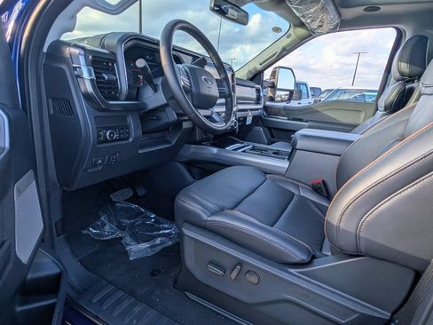 New 2026 Ford F250 Lariat w/ Black Appearance Package AWD/4WD image 9