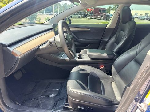 Used 2023 Tesla Model 3 Standard Range RWD image 12