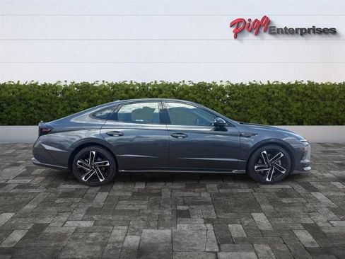 Used 2025 Hyundai Sonata N Line FWD image 9