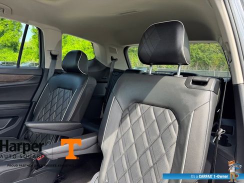 Used 2025 Volkswagen Atlas SEL Premium R-Line image 9