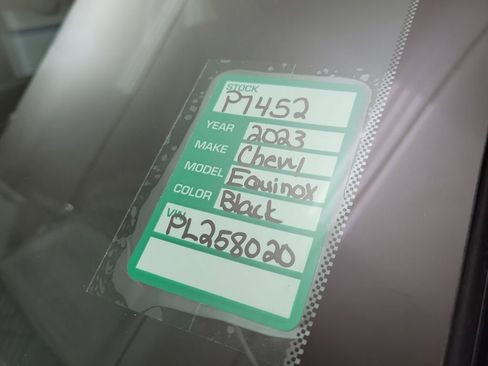 Used 2023 Chevrolet Equinox LT image 23