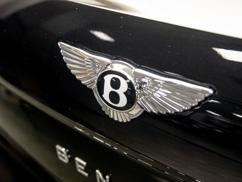 New 2026 Bentley Flying Spur Plug-In Hybrid image 36