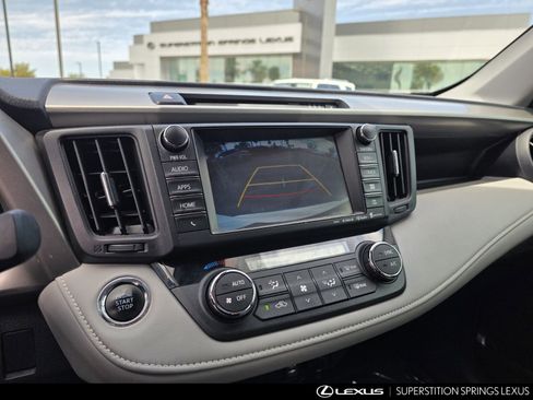 Used 2017 Toyota RAV4 Limited AWD/4WD image 18