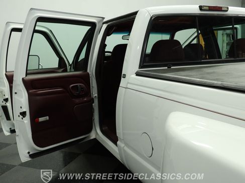 Used 1998 GMC Sierra 3500 3500 Crew Cab Dually w/ Marketing Option Pkg 3 image 32