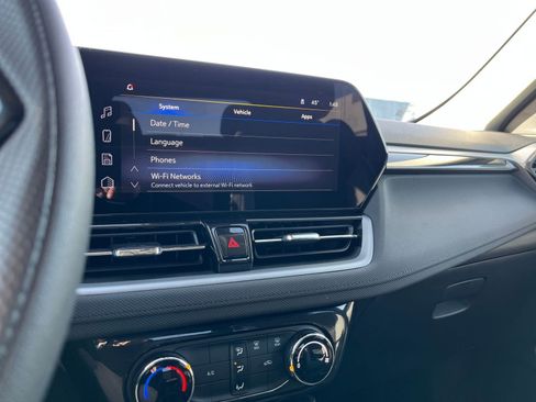 Used 2025 Chevrolet TrailBlazer LT image 21