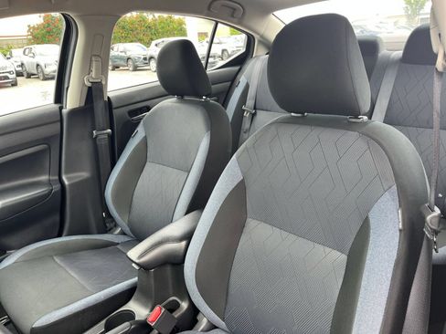 Used 2025 Nissan Versa SV FWD image 36