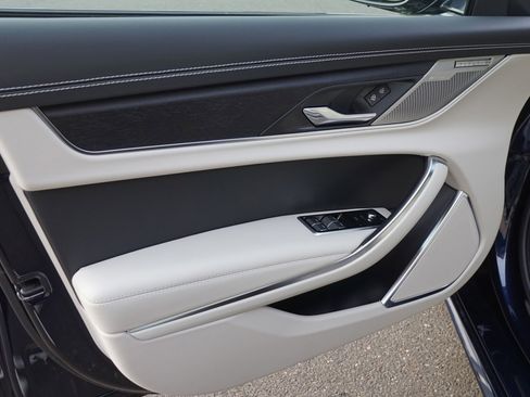 Used 2024 Jaguar XF R-Dynamic SE image 10