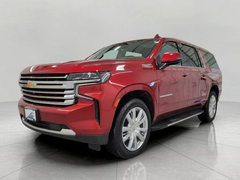 Used 2024 Chevrolet Suburban High Country image 13