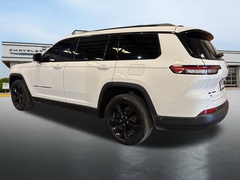 Used 2023 Jeep Grand Cherokee L Laredo image 6