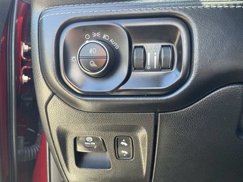 Used 2021 RAM 1500 Limited AWD/4WD image 35