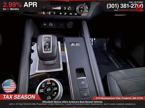 Used 2023 Mitsubishi Outlander SE image 17