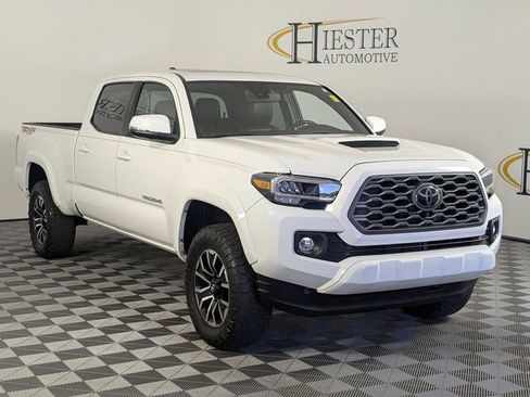 Used 2023 Toyota Tacoma TRD Sport w/ TRD Premium Sport Package AWD/4WD image 2