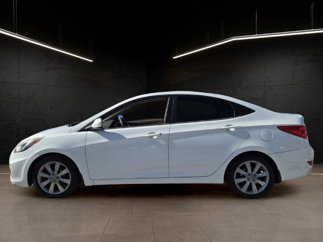 Used 2012 Hyundai Accent GLS w/ Premium Pkg 3 FWD image 4