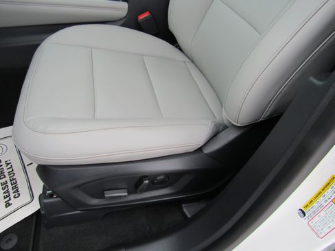 New 2026 Ford Explorer Active w/ Active Comfort Package image 16