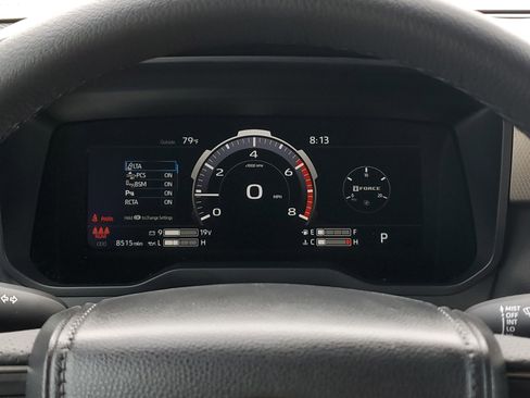 Used 2025 Toyota Tundra Limited AWD/4WD image 23