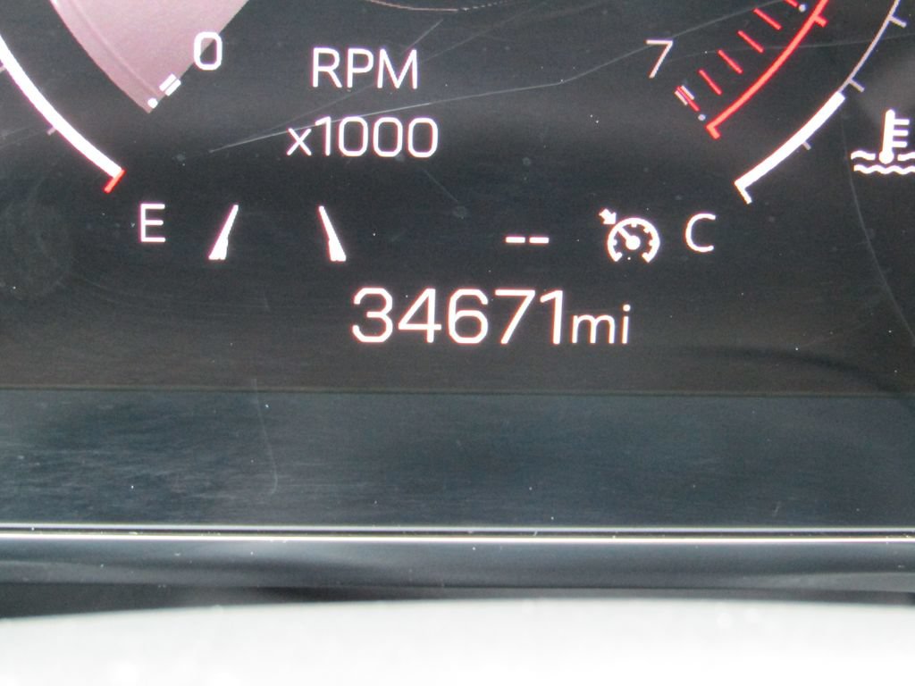 Used 2025 GMC Yukon Denali AWD/4WD image 30