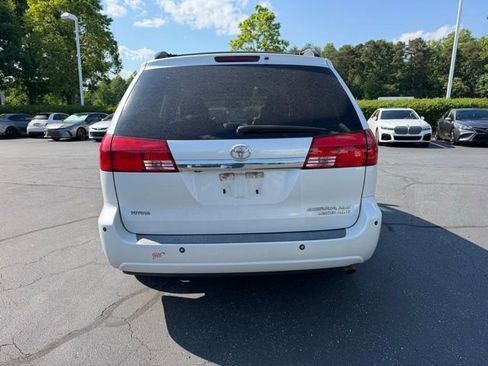 Used 2005 Toyota Sienna XLE Limited AWD/4WD image 9