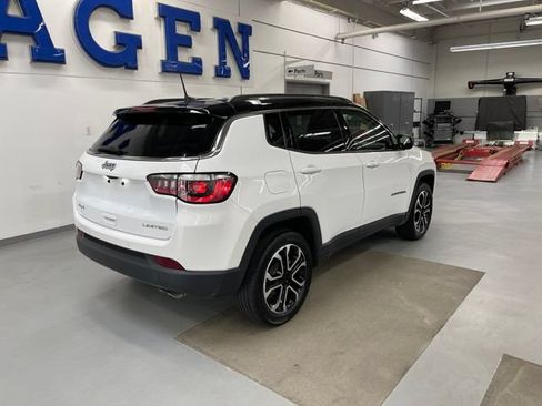 Used 2022 Jeep Compass Limited AWD/4WD image 4