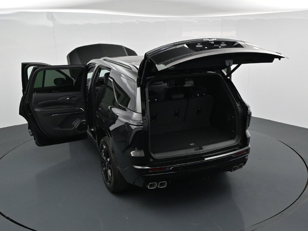New 2027 Chevrolet Traverse RS FWD image 27