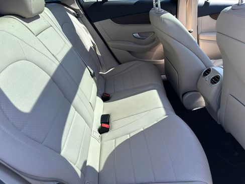 Used 2022 Mercedes-Benz GLC 300 4MATIC image 28