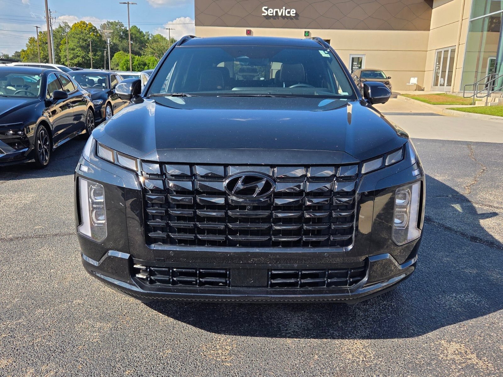 Used 2024 Hyundai Palisade Calligraphy AWD/4WD image 2