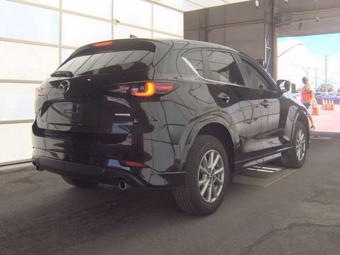 Used 2025 MAZDA CX-5 AWD 2.5 S w/ Select Package image 3