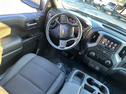 Used 2022 Chevrolet Silverado 1500 Custom AWD/4WD image 18