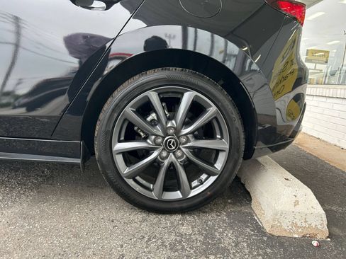 Used 2024 MAZDA MAZDA3 s FWD image 21