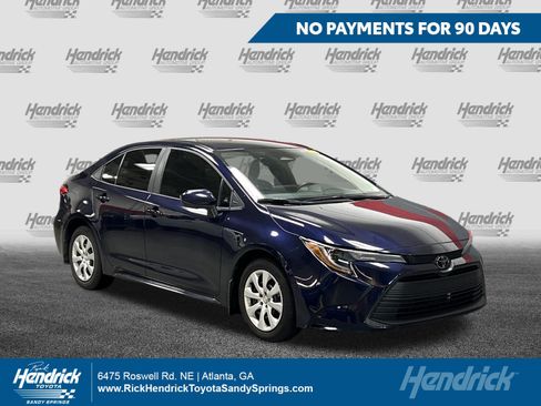 Used 2025 Toyota Corolla LE FWD image 1