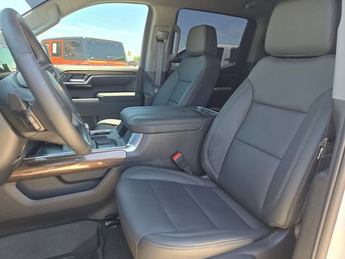 Certified 2026 Chevrolet Silverado 1500 LT AWD/4WD image 10