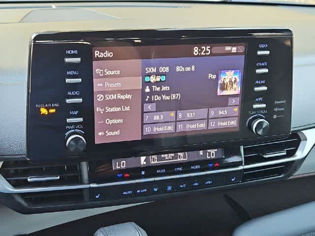 Used 2022 Toyota Sienna XLE FWD image 23
