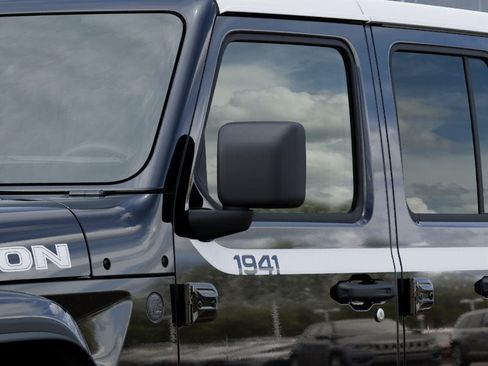 New 2026 Jeep Wrangler Unlimited Rubicon w/ Whitecap Package AWD/4WD image 38