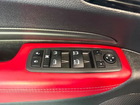 Used 2022 Dodge Durango R/T w/ Blacktop Package AWD/4WD image 13