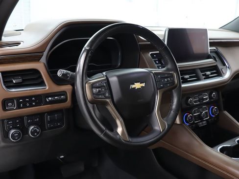 Used 2023 Chevrolet Suburban High Country AWD/4WD image 19