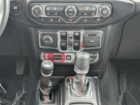 Used 2019 Jeep Wrangler Unlimited Rubicon AWD/4WD image 19