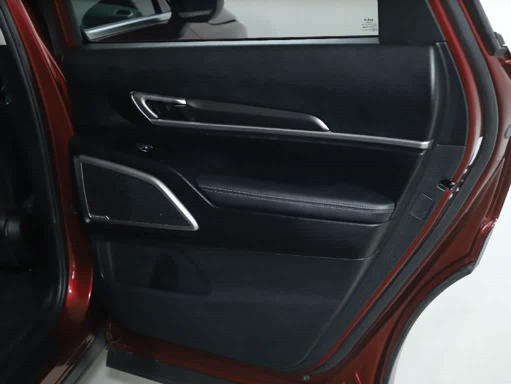 Used 2024 Kia Telluride S w/ S Sunroof Package FWD image 34