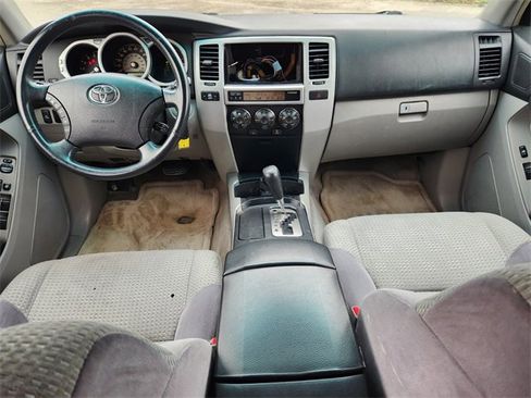 Used 2004 Toyota 4Runner Limited image 9