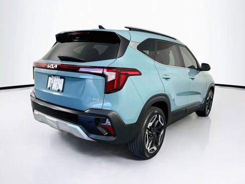 Used 2024 Kia Seltos SX w/ SX Sunroof Package AWD/4WD image 10