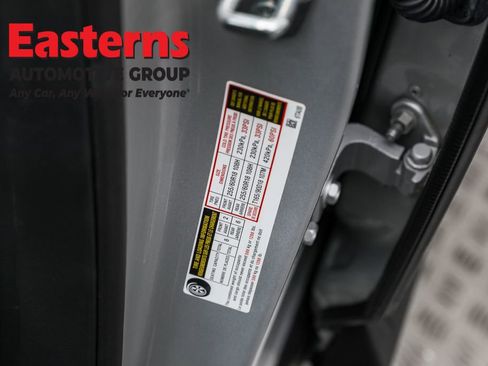 Used 2023 Nissan Pathfinder SL image 34