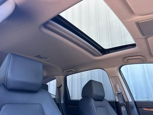 Used 2020 Honda CR-V Touring image 17