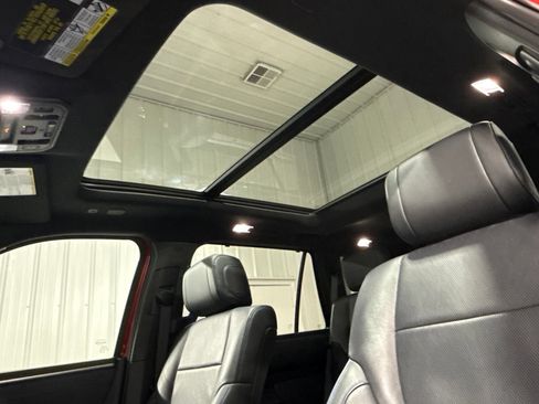 Used 2025 Toyota Sequoia Platinum AWD/4WD image 29